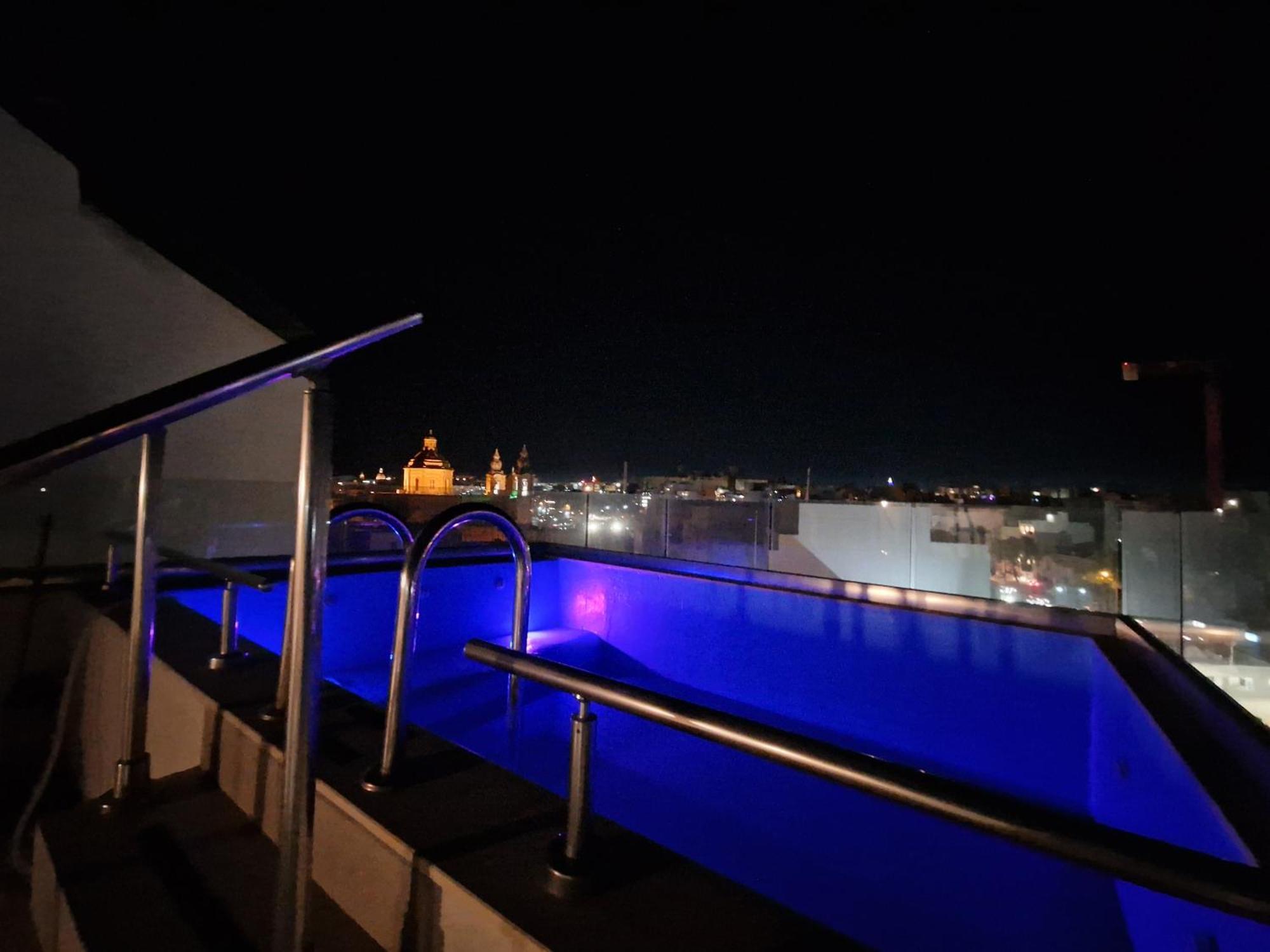 Korzo Suites Msida Luxury Penthouse With Pool Exterior photo